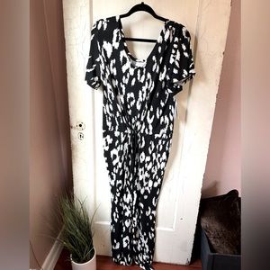 Brand new LULAROE Xoe Jumpsuit